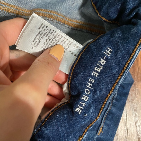 AE high rise denim shorts - Picture 3 of 6